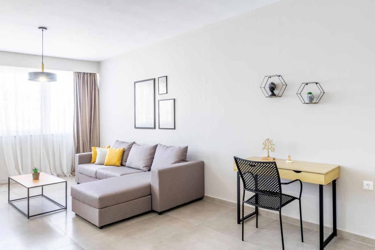 Divine 2Br Apartment In The Heart Of Афіни Екстер'єр фото
